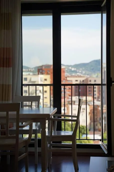 Double Room Central Apartment With Balcony Τίρανα